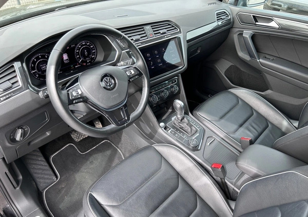 Volkswagen Tiguan cena 121900 przebieg: 88493, rok produkcji 2018 z Ozimek małe 781